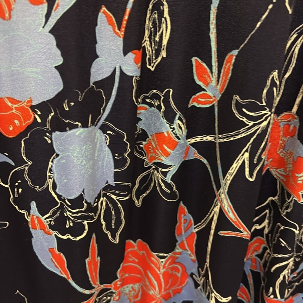 Gilli Full length Flowered dress v-neck cap sleeves - Picture 2 of 5